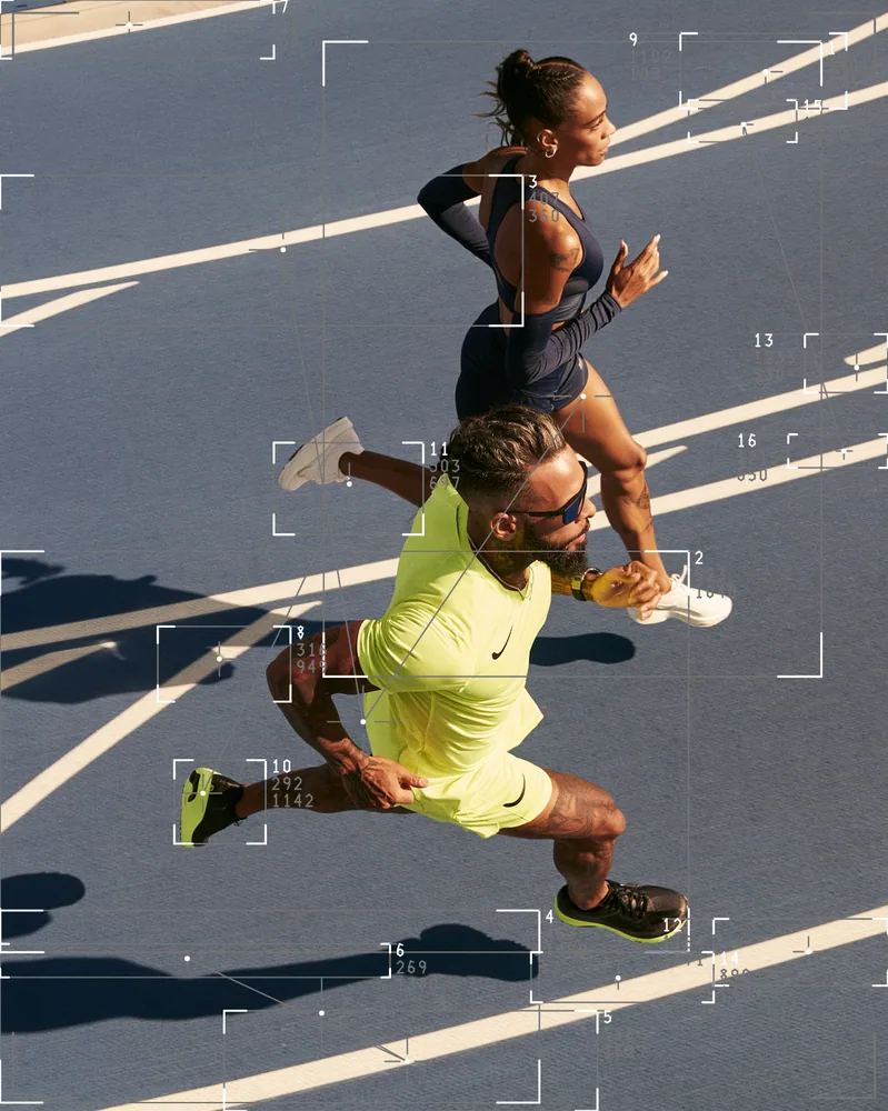 Blob Tracking Effect on a photo of two runners on a track